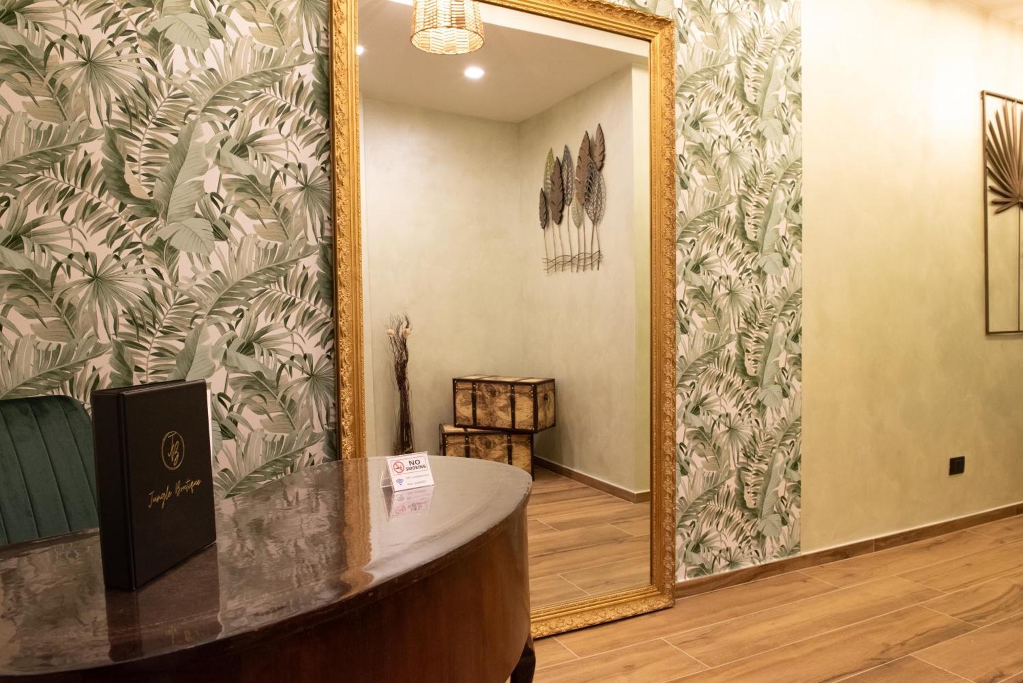 ホテル Jungle Boutique ナポリ エクステリア 写真